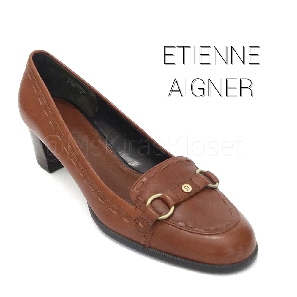 Leather Round Toe Block Heel Pumps